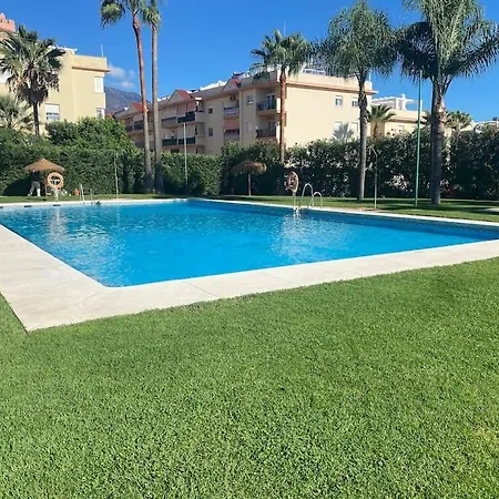 3 Bed With Pool And Parking Apartamento Estepona