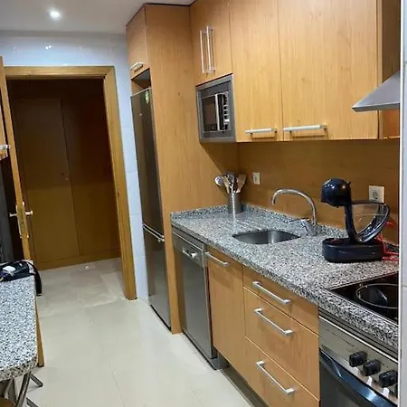 3 Bed With Pool And Parking Apartamento