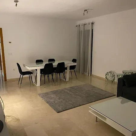 3 Bed With Pool And Parking